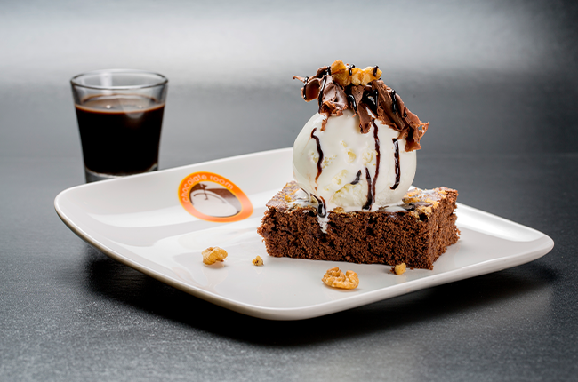 Brownie from a dessert business franchise in Ahmedabad offering affordable cafe franchise opportunities.